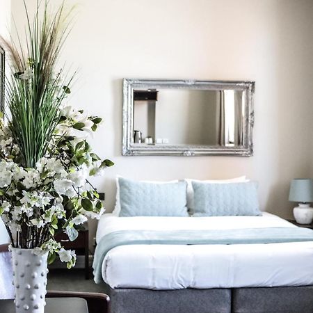 Oscars Hotel And Cafe Bar Ballarat Bagian luar foto