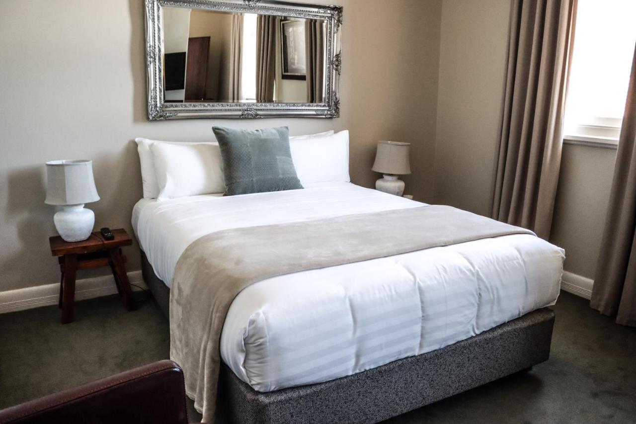 Oscars Hotel And Cafe Bar Ballarat Bagian luar foto