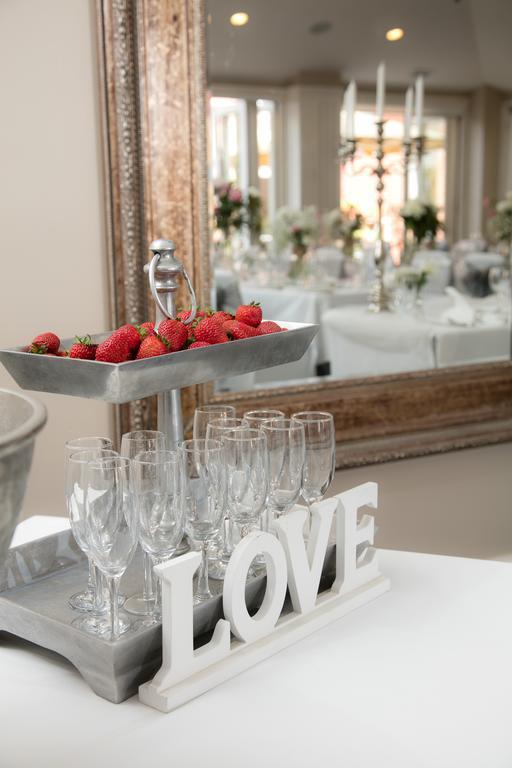 Oscars Hotel And Cafe Bar Ballarat Bagian luar foto