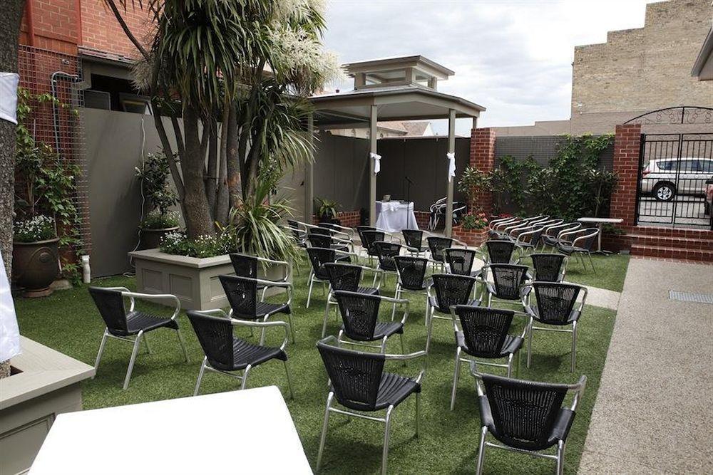 Oscars Hotel And Cafe Bar Ballarat Bagian luar foto