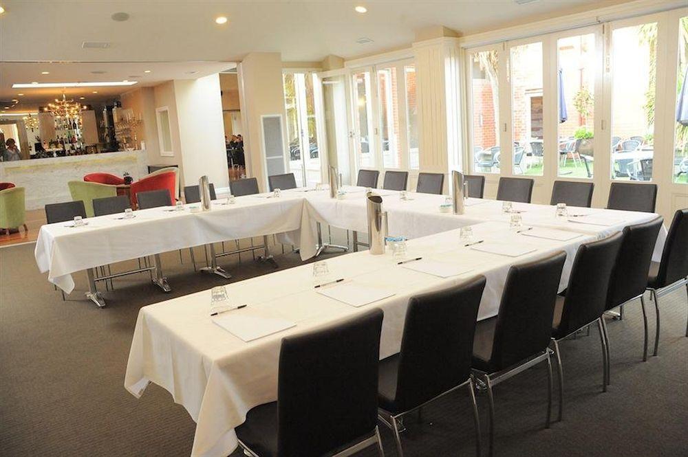 Oscars Hotel And Cafe Bar Ballarat Bagian luar foto