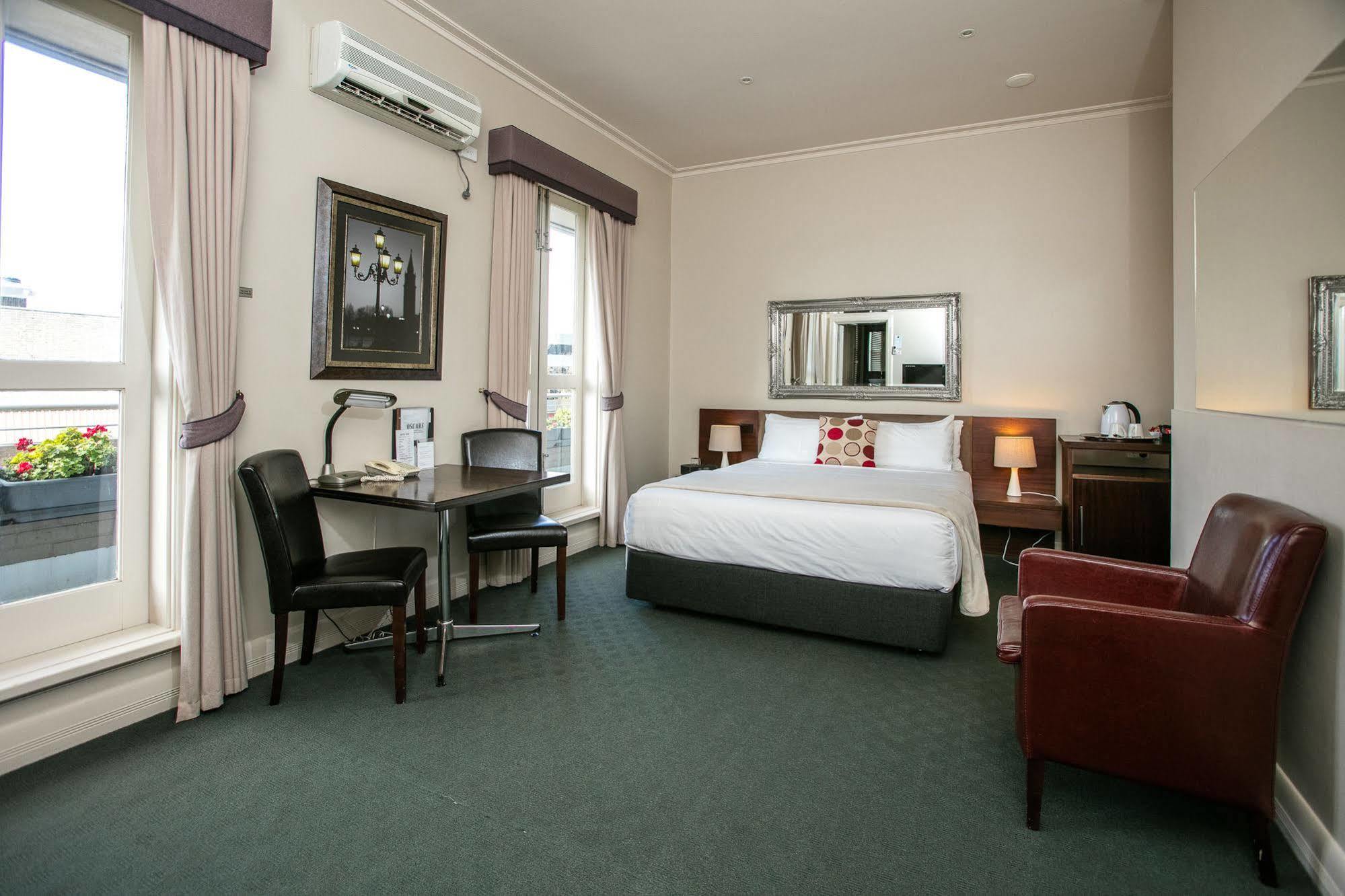 Oscars Hotel And Cafe Bar Ballarat Bagian luar foto