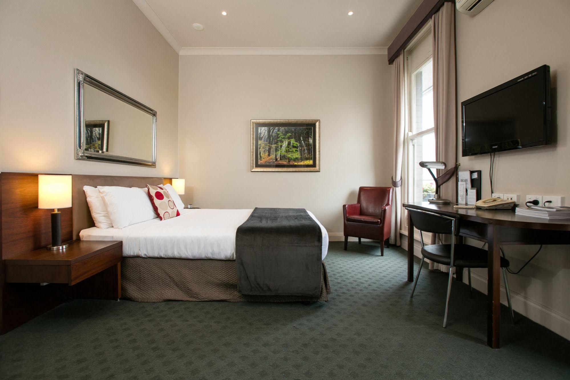 Oscars Hotel And Cafe Bar Ballarat Bagian luar foto